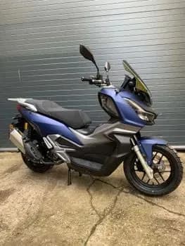 Скутер бензиновый VMC JET СЕРИЯ T1700 без ПТС