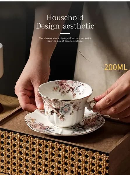 Чайная пара "Розы старой Англии", Фарфор, Royal Albert, Великобритания, вторая половина 20 века.