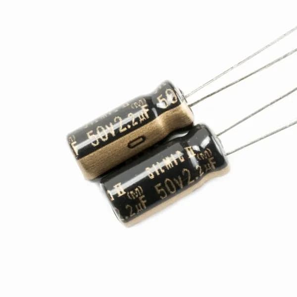 2 шт., ELNA Silmic II Аудио HIFI Конденсатор электролитический 50В-2.2мкФ (2.2uF-50V, 5x11мм)