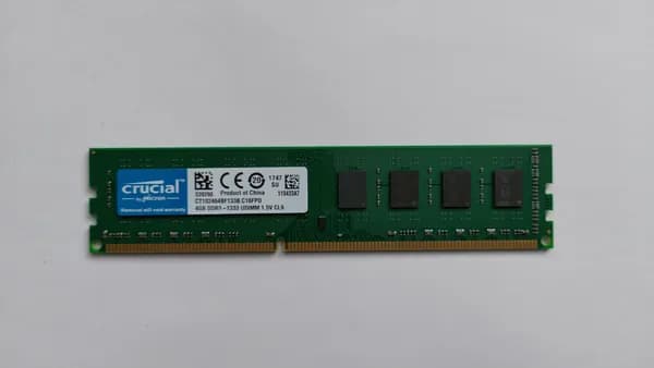 Crucial Оперативная память DDR3 4 ГБ 1333 MHz DIMM PC3-10600U DDR3, 1333 МГц, 1 x 4 ГБ (CT102464BF133Bp.4G)