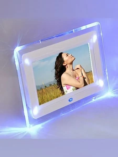 Фоторамка цифровая, электронный фотоальбом, календарь и часы