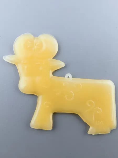 Елочная игрушка КОРОВКА 8х6 см пластмасса СССР 1970-е гг