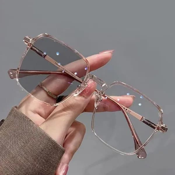 Очки солнцезащитные