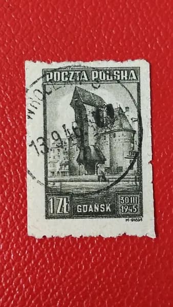 Марки Польша 1945. "Вид на гавань Гданьска". Гашение - См фото.
