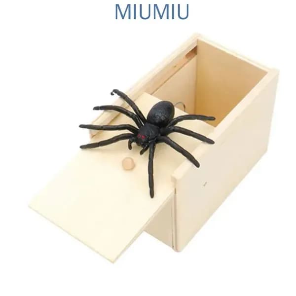 Деревянная коробка с пауком для розыгрышей Trick Spider