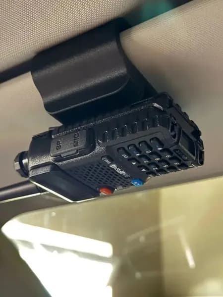 Крепление в машину для радиостанции Baofeng UV-5R 20мм