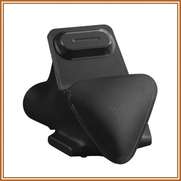 Эксклюзивная докстанция Flydigi для зарядки контроллеров Apex 4, Vader 3 Pro, Vader 3 и Apex 3 представлена в двух классических расцветках, черной и белой, включая подставку для сетевого адаптера