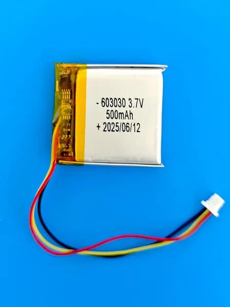 Аккумулятор универсальный литий полимерный li-pol 3.7v вольт 3pin 3 провода с платой + коннектор (разъем фишка) подходит для наушников JBL Tune 525BT (другая распиновка) (совместимая батарея)