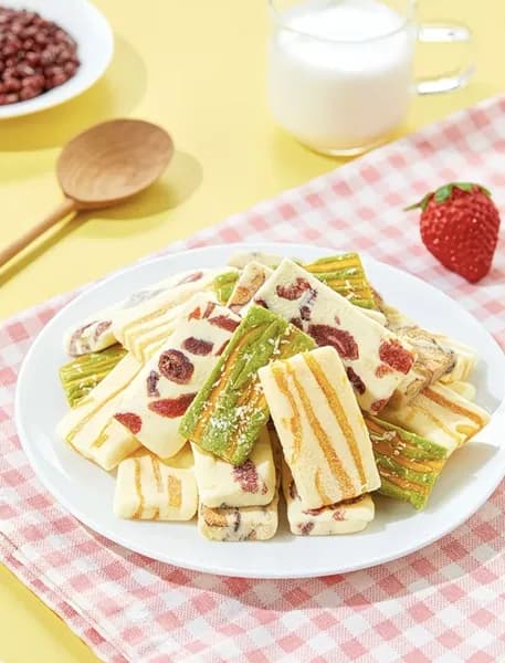 фруктовая нуга, Изысканные фруктовые десерты и вкусные закуски с насыщенным ароматом ладана.Манго + клубничная малина + кокосовый матча + красная фасоль и красный финик, четыре вкуса, 260 грамм.