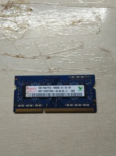 Оперативная память Оперативная память HMT112S6TFR8C - H9 NO AA- C 1GB 1Rx8 PC3- 10600S - 9- 10 - B1 DDR3, 1 x 1 ГБ (HMT112S6TFR8C - H9 NO AA- C 1GB 1Rx8 PC3- 10600S - 9- 10 - B1)